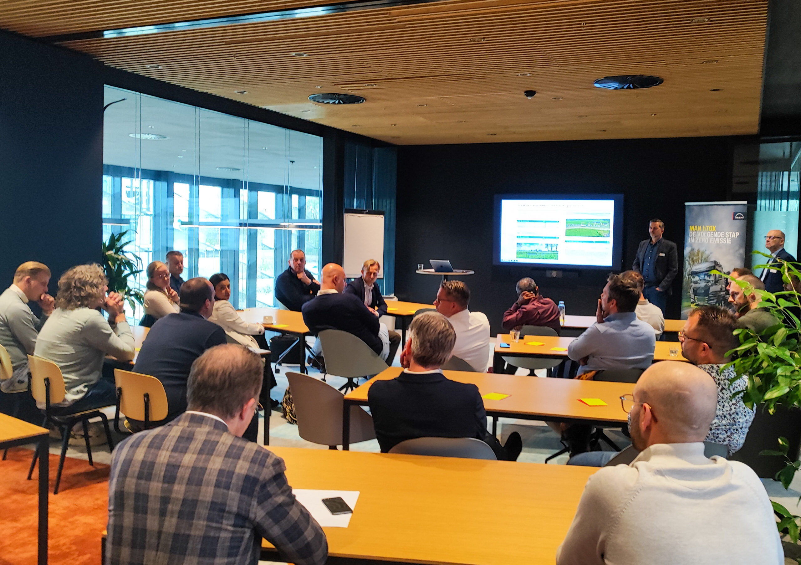 Terugblik Mobilising the future event voor ondernemers in transport en logistiek - i2o