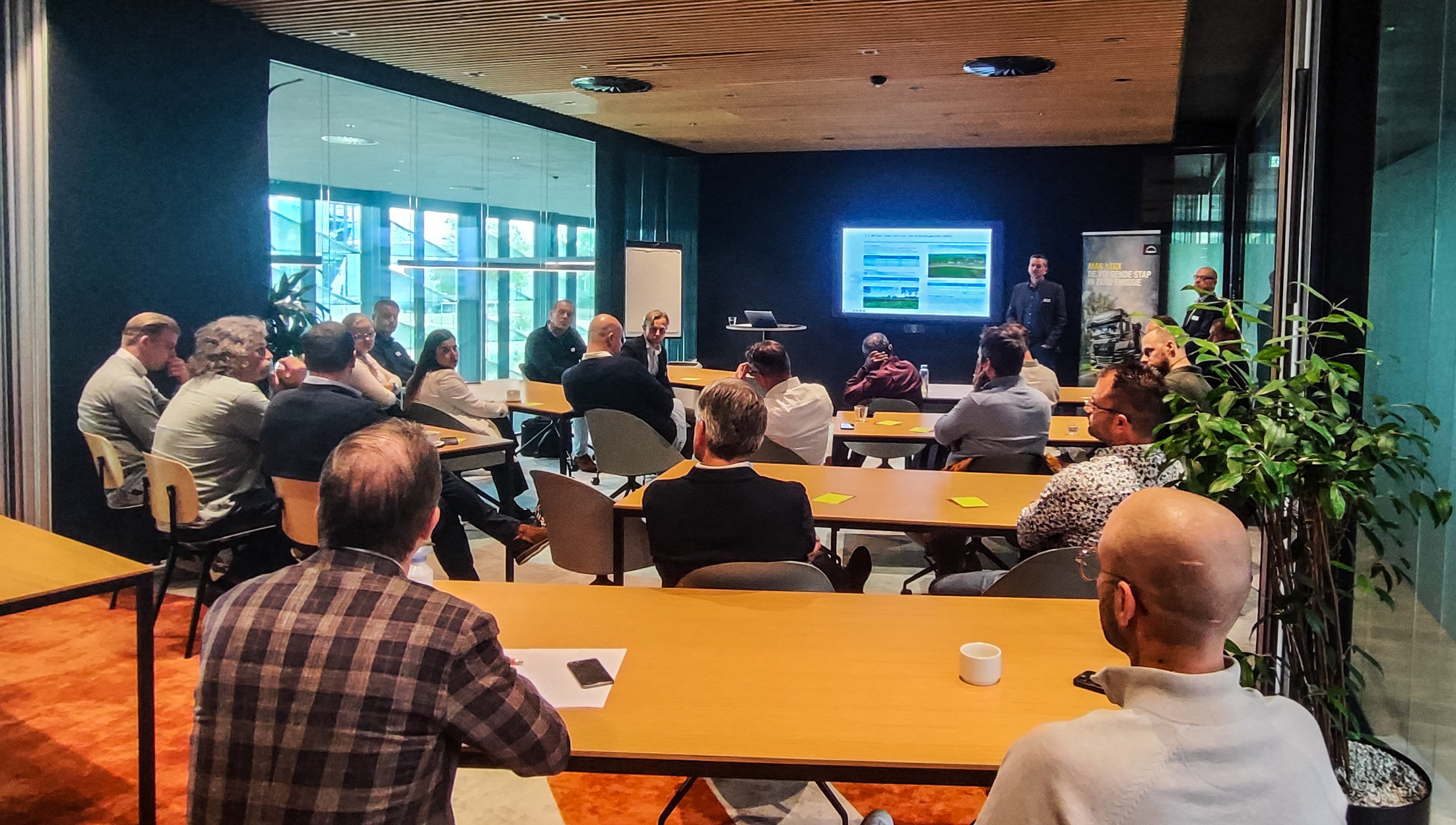 Terugblik Mobilising the future event voor ondernemers in transport en logistiek - i2o